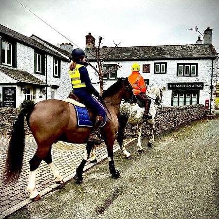 The Marton Arms Hotel Ingleton  Bagian luar foto