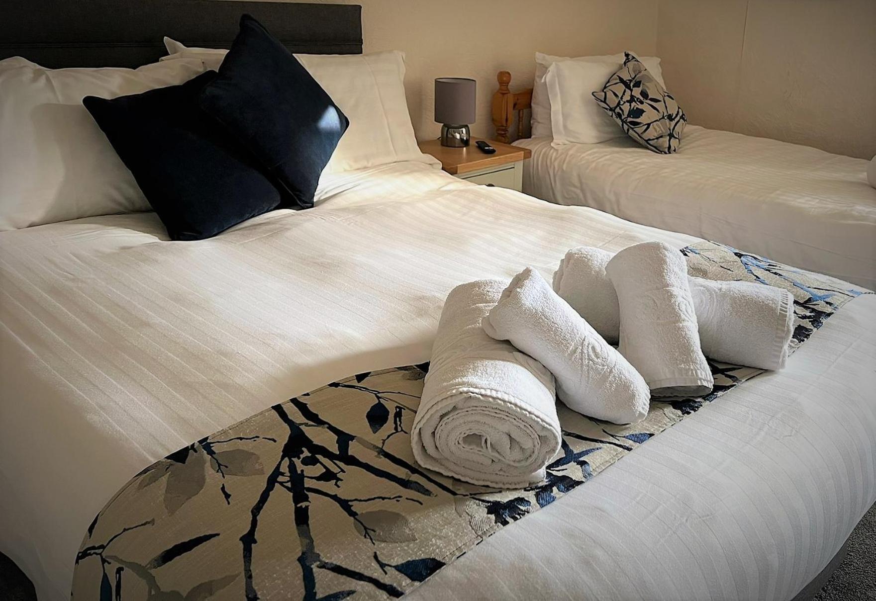 The Marton Arms Hotel Ingleton  Bagian luar foto
